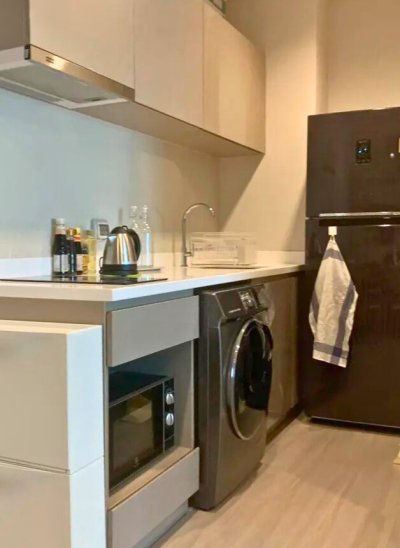 Life Sukhumvit 62 near BTS Bang Chak 35 sqm.