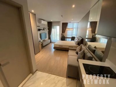 Rhythm Ekkamai near BTS Ekkamai 30 sqm. for rent