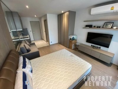 Rhythm Ekkamai near BTS Ekkamai 30 sqm. for rent