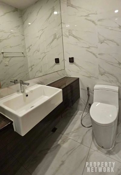 Noble Be Sukhumvit 19 near BTS Nana 30 sqm.