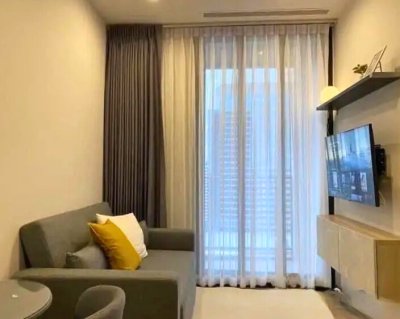 Oka Haus Sukhumvit 36 near BTS Thong Lor 27 sqm.