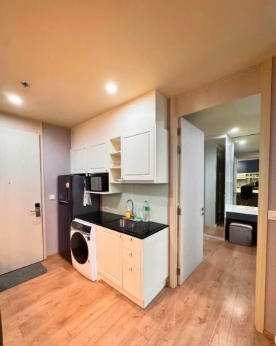 Noble Recole near MRT Sukhumvit 35 sqm. for rent