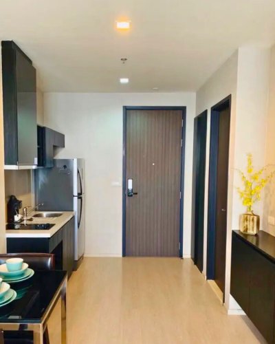 Rhythm Sukhumvit 44/1 near BTS Phra Khanong 35 sqm.