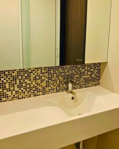 Rhythm Sukhumvit 44/1 near BTS Phra Khanong 35 sqm.