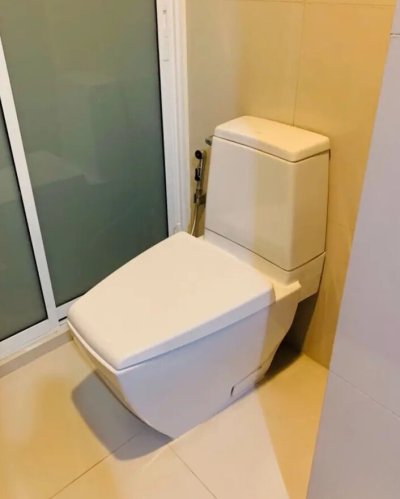 Rhythm Sukhumvit 44/1 near BTS Phra Khanong 35 sqm.