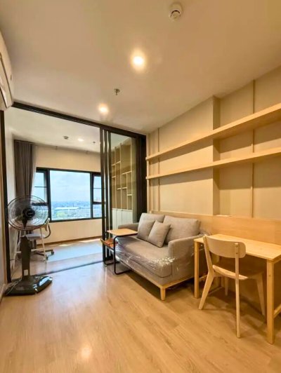 LIFE Rama 4 - Asoke near MRT Queen Sirikit 35 sqm.