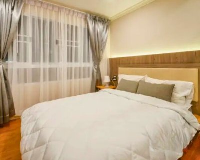 Lumpini Suite near BTS Phrom Phong 33 sqm.