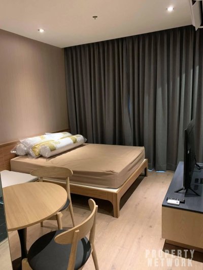 Park Origin near BTS Phrom Phong 30 sqm.