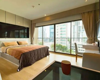 Noble Refine near BTS Phrom Phong 35sqm.