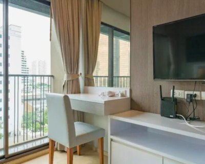 Noble Refine near BTS Phrom Phong 35sqm.