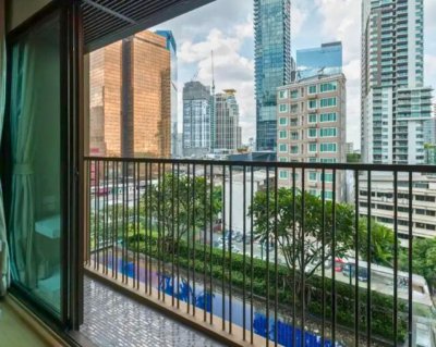 Noble Refine near BTS Phrom Phong 35sqm.
