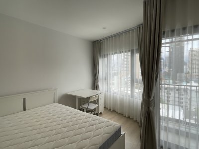 Life Rama4-Asoke near MRT Queen Sirikit 1 Bed 1 Bathroom 26 sqm. Fully Furnished