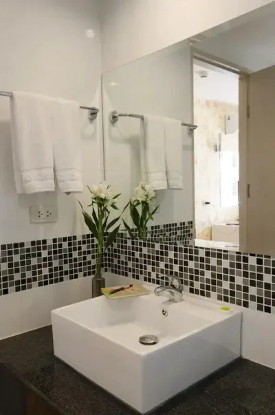 iCheck inn Residences Sathorn Located in Chong Nonsi 3 Beds 3 Bathrooms 156 m² Fully Furnished