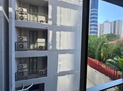 2-BR Serviced Apt. near BTS Phrom Phong 2 Beds 2 Bathrooms 90 m². Fully Furnished
