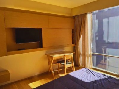 2-BR Serviced Apt. near BTS Phrom Phong 2 Beds 2 Bathrooms 90 m². Fully Furnished