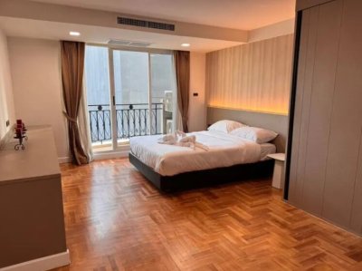 2-BR Serviced Apt. near BTS Thong Lor 2 Beds 2 Bathrooms 180 m². Fully Furnished
