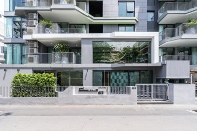 2-BR Serviced Apt. near BTS Ekkamai 2 Beds 2 Bathrooms 85 m². Fully Furnished