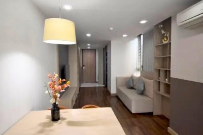 2-BR Serviced Apt. near BTS Phra Khanong 2 Bedrooms 2 Bathrooms 60 m². Fully Furnished