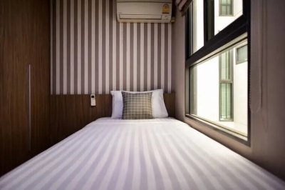 2-BR Serviced Apt. near BTS Phra Khanong 2 Bedrooms 2 Bathrooms 60 m². Fully Furnished
