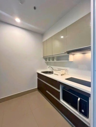 Supalai Elite Phayathai near BTS Phaya Thai and ARL Ratchaprarop1 Bedroom 1 Bathroom 61 m². Fully Furnished