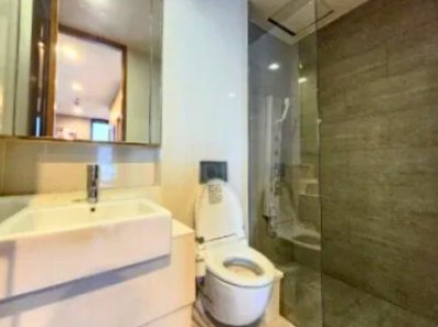 Ashton Morph 38 near BTS Thong Lor 1 Bed 1 Bath 57 sq.m. Fully Furnished