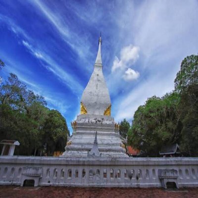 พระธาตุศรีสองรัก (Wat Phra That Sri Song Rak)