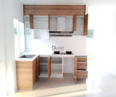 ชุดครัว L SHAPE หน้าบานสี Walnut Golden