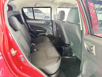 Suzuki Swift 1.2 GLX (ปี 2015) Hatchback AT - 5 ประตู