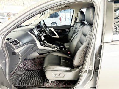 Mitsubishi Pajero Sport 2.4 GT Premium (ปี 2016) SUV AT - 4WD
