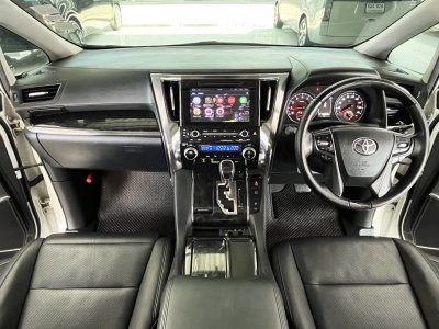 Toyota Alphard 2.5 SC Package (Y 2018) Wagon AT