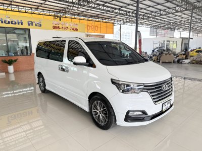 Hyundai Grand Starex 2.5 Premium (ปี 2020) Wagon AT