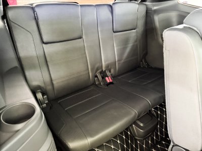 Ford Everest 2.2 Titanium+ (Y 2017) SUV AT - 2WD