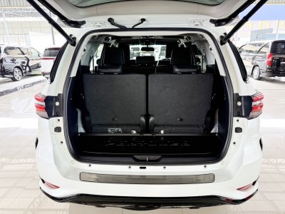 Toyota Fortuner 2.4 Leader V (ปี 2023) SUV AT - 2WD