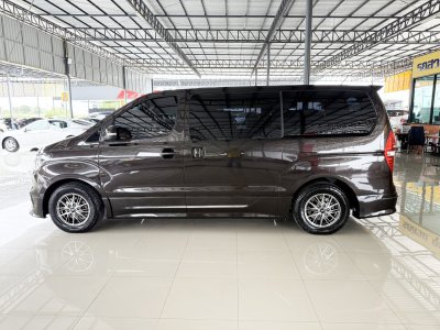 Hyundai H-1 2.5 Elite NS (ปี 2023) Wagon AT