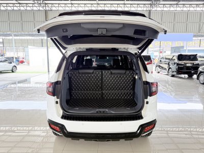 Ford Everest 2.2 Titanium+ (Y 2017) SUV AT - 2WD