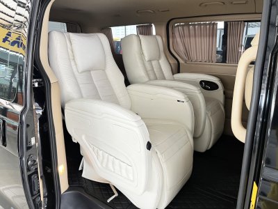 Hyundai H-1 2.5 Deluxe (ปี 2019) Wagon AT