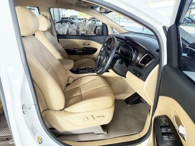 Kia Grand Carnival 2.2 EX (ปี 2020) Wagon AT