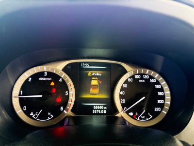 Nissan NP300 Navara 2.5 V (Y 2016) Pickup MT