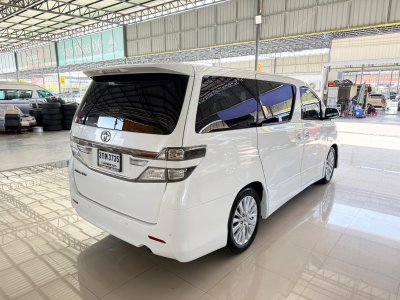 Toyota Vellfire 2.4 ZG Edition (Y 2014) Wagon AT