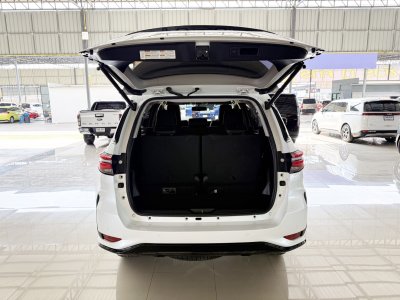 Toyota Fortuner 2.4 Leader V (ปี 2023) SUV AT