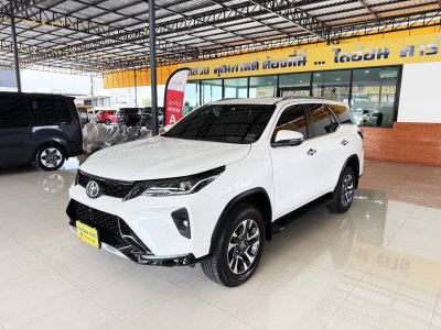 Toyota Fortuner 2.4 Leader V (ปี 2023) SUV AT