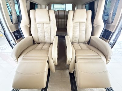 Hyundai H-1 2.5 Deluxe (ปี 2017) Wagon AT