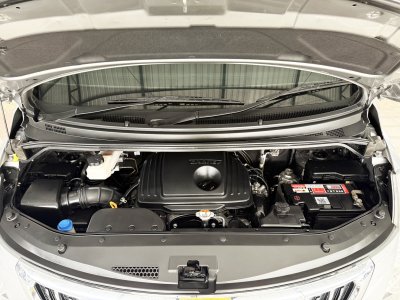 Hyundai H-1 2.5 Deluxe (ปี 2017) Wagon AT