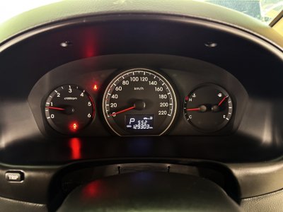 Hyundai H-1 2.5 Deluxe (ปี 2017) Wagon AT