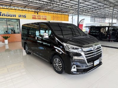 Toyota Majesty 2.8 Premium (ปี 2022) Wagon AT
