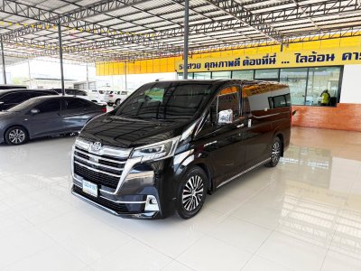 Toyota Majesty 2.8 Grande (ปี 2022) Wagon AT