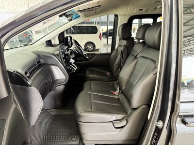 Hyundai Staria 2.2 SEL (ปี 2022) Wagon AT