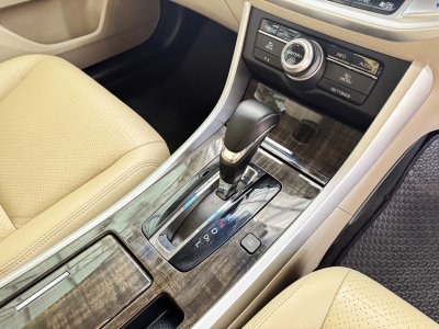 Honda Accord 2.0 EL NAVI (ปี 2013) Sadan AT