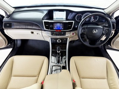 Honda Accord 2.0 EL NAVI (ปี 2013) Sadan AT