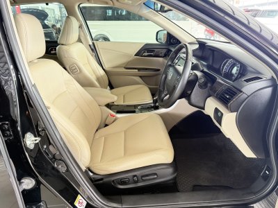 Honda Accord 2.0 EL NAVI (ปี 2013) Sadan AT